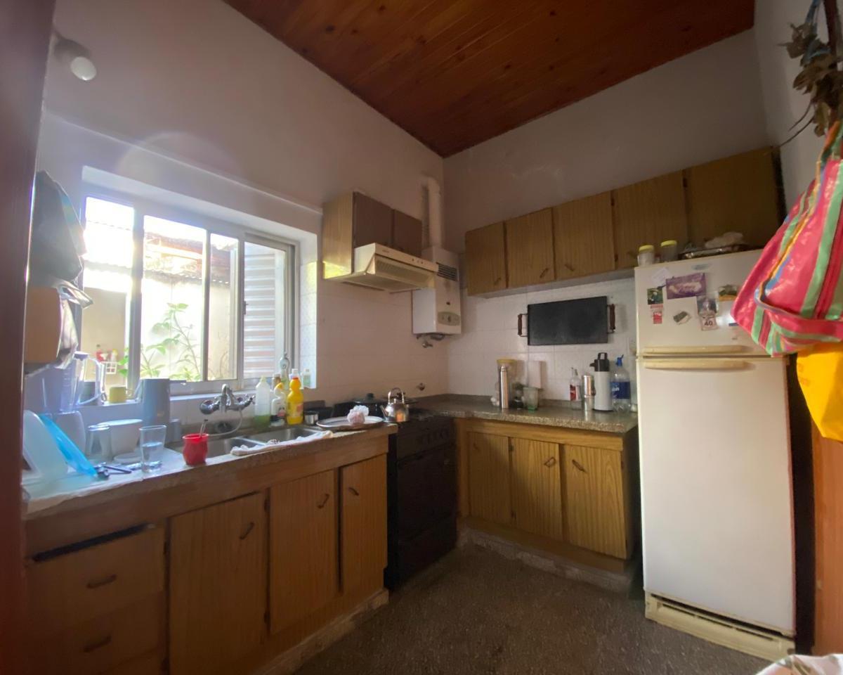 Casa en B° 9 de Julio con Galpón Para Usos Afines 5
