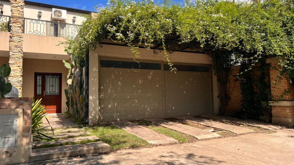 Foto de VENTA CASA EN PH DE 3 DOR Y PILETA EN BARRIO EL BOSQUE, imagen 4
