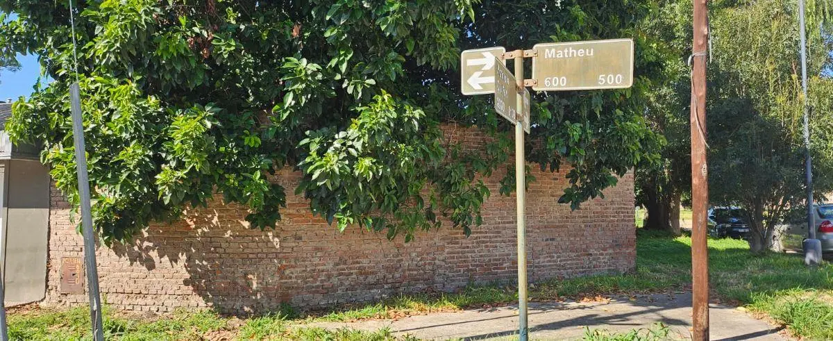 Casa con 2 dormitorios y 205 m² en venta en Central Guadalupe 2