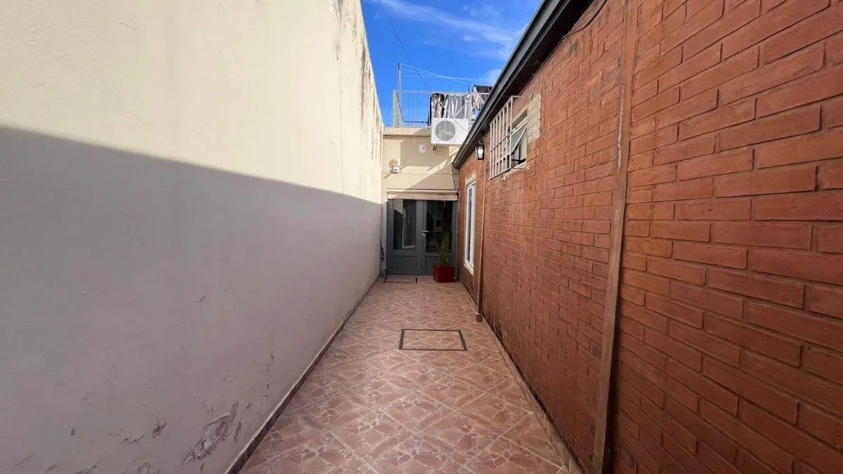 VENTA CASA 3 DORMITORIOS CON PATIO BARRIO ¨AMANCAY¨ 3