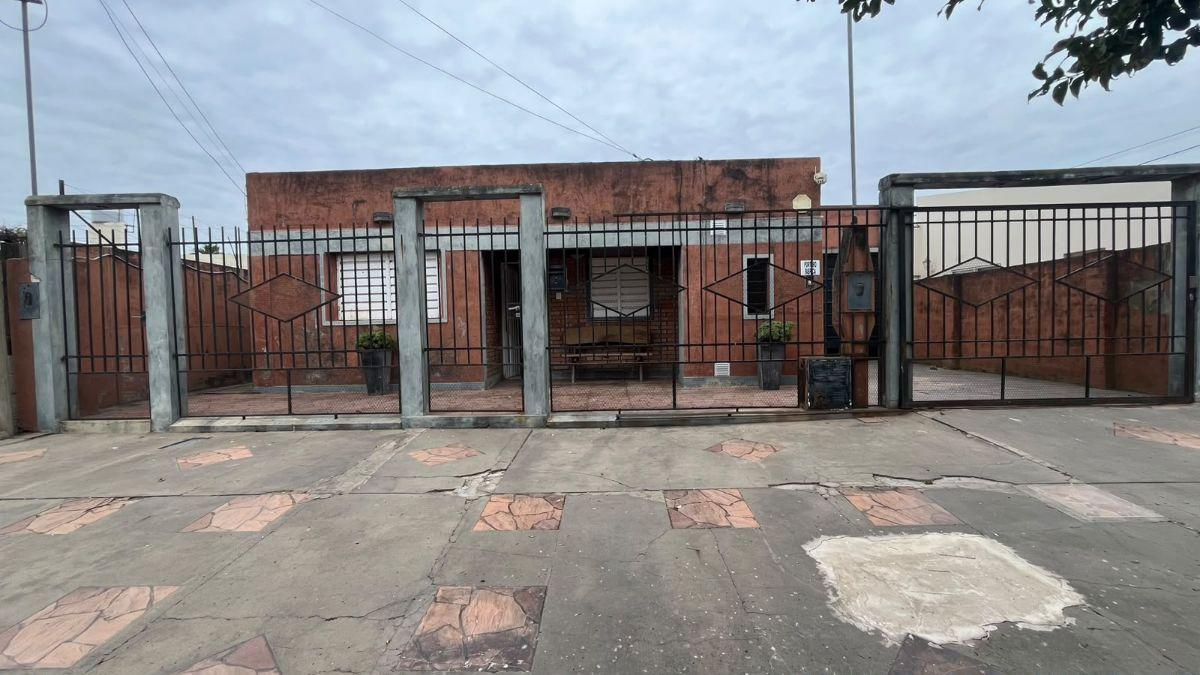 Foto de Venta casa de 3 dormitorios- Barrio Belgrano, imagen 1