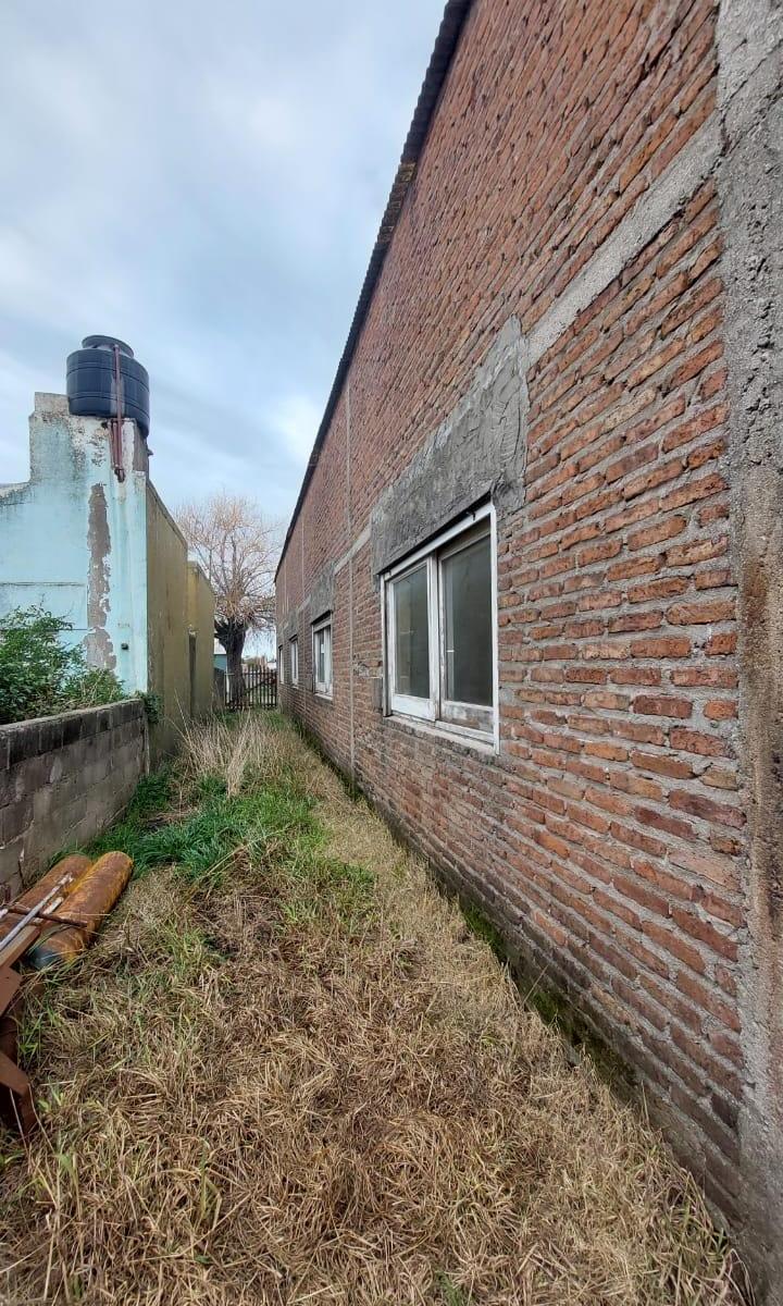 Galpón con Oficina 1