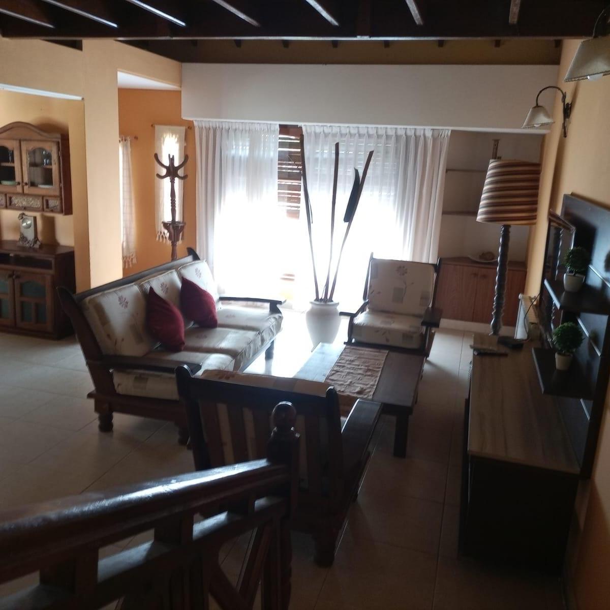 Excelente Chalet en Miramar 2