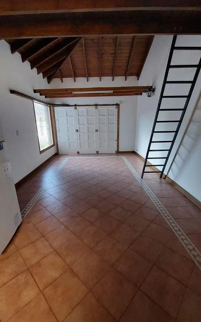 Chalet 3 dormitorios en PH - ZONA I - Miramar 1