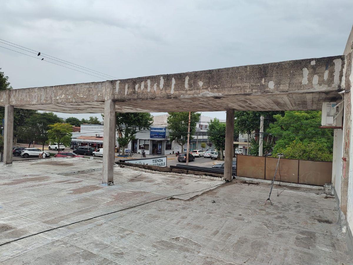 Foto de LOSA + cocheras en subsuelo con rampa, imagen 2