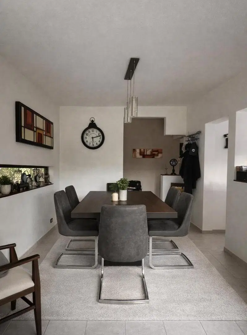 La Estanzuela | Casa 4 dorm. con pileta y 2 cocheras | Seguridad y categoría 2