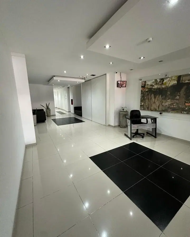 DEPARTAMENTO 2 Dormitorios Barrio General Paz con 2 cocheras 4