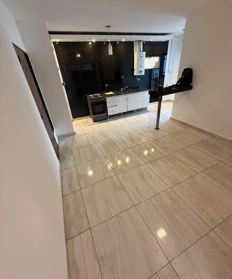 Barrio Jardín | Casa 3 dormitorios con amplio patio y cochera | Excelente ubicación 1