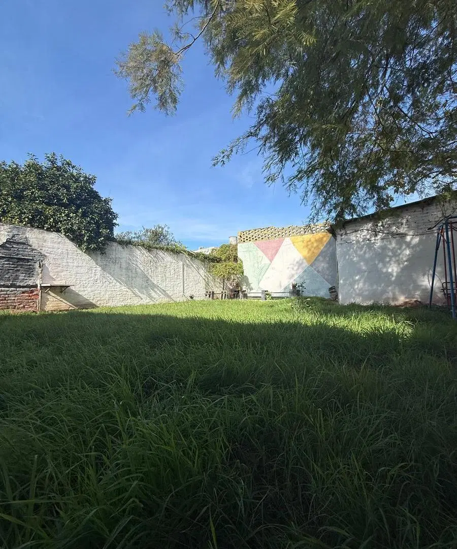 Barrio Jardín | Casa 3 dormitorios con amplio patio y cochera | Excelente ubicación 5