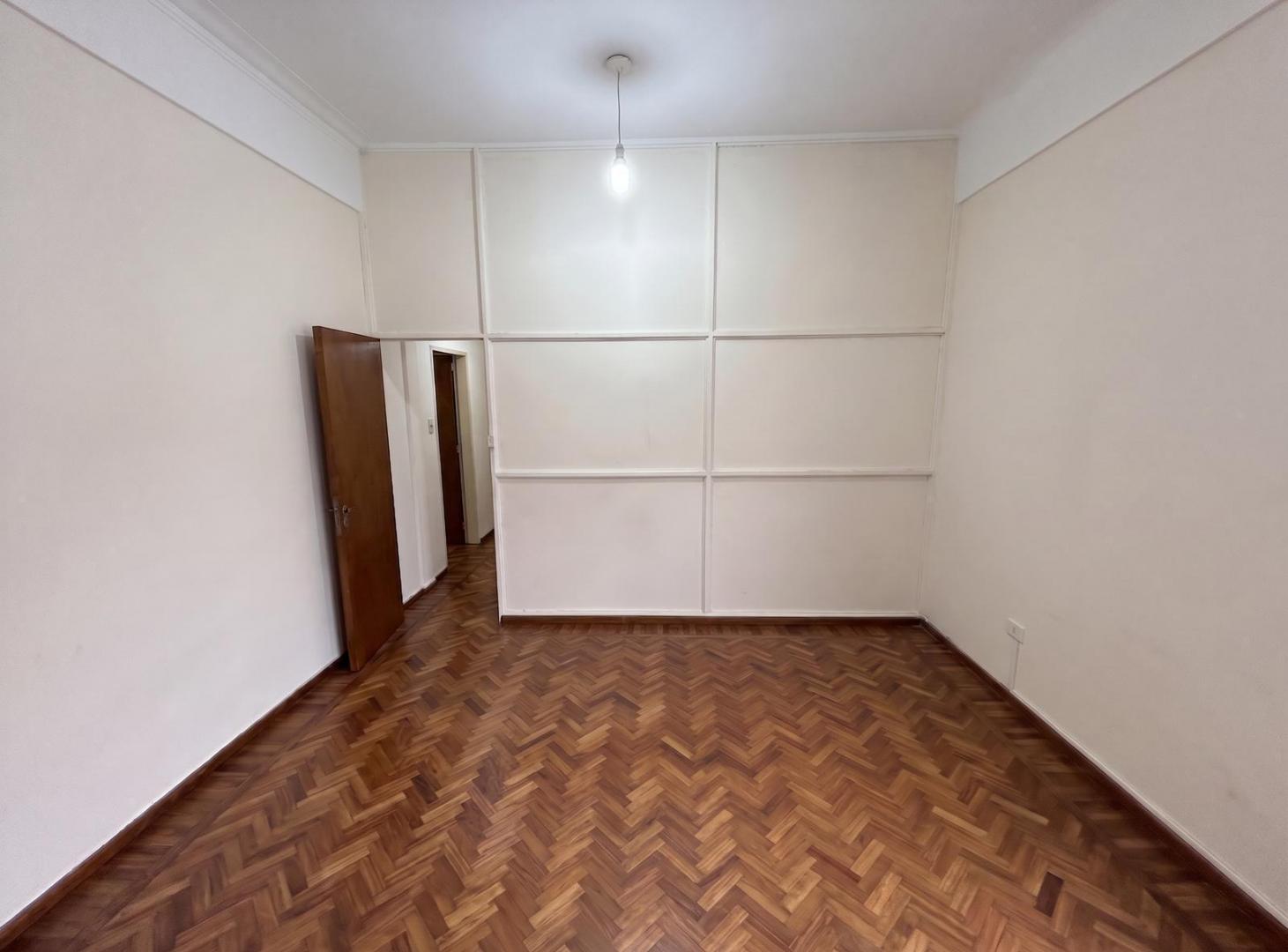 Foto de Cofico | PH 3 dorm. con terraza y quincho | Ideal para reciclar o proyecto de flipping, imagen 2