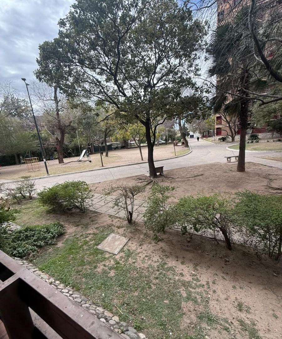 Foto de Juniors | Departamento en Planta Baja | Ideal vivienda o inversión, imagen 3