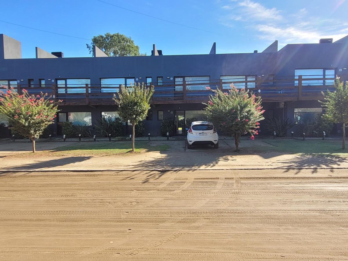 DEPARTAMENTO EN COMPLEJO OLAS CON JARDIN PROPIO OSTENDE-VALERIA