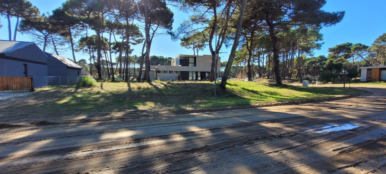 Lote en Barrio Cerrado Pioneros- Pinamar / Consulte Financiación
