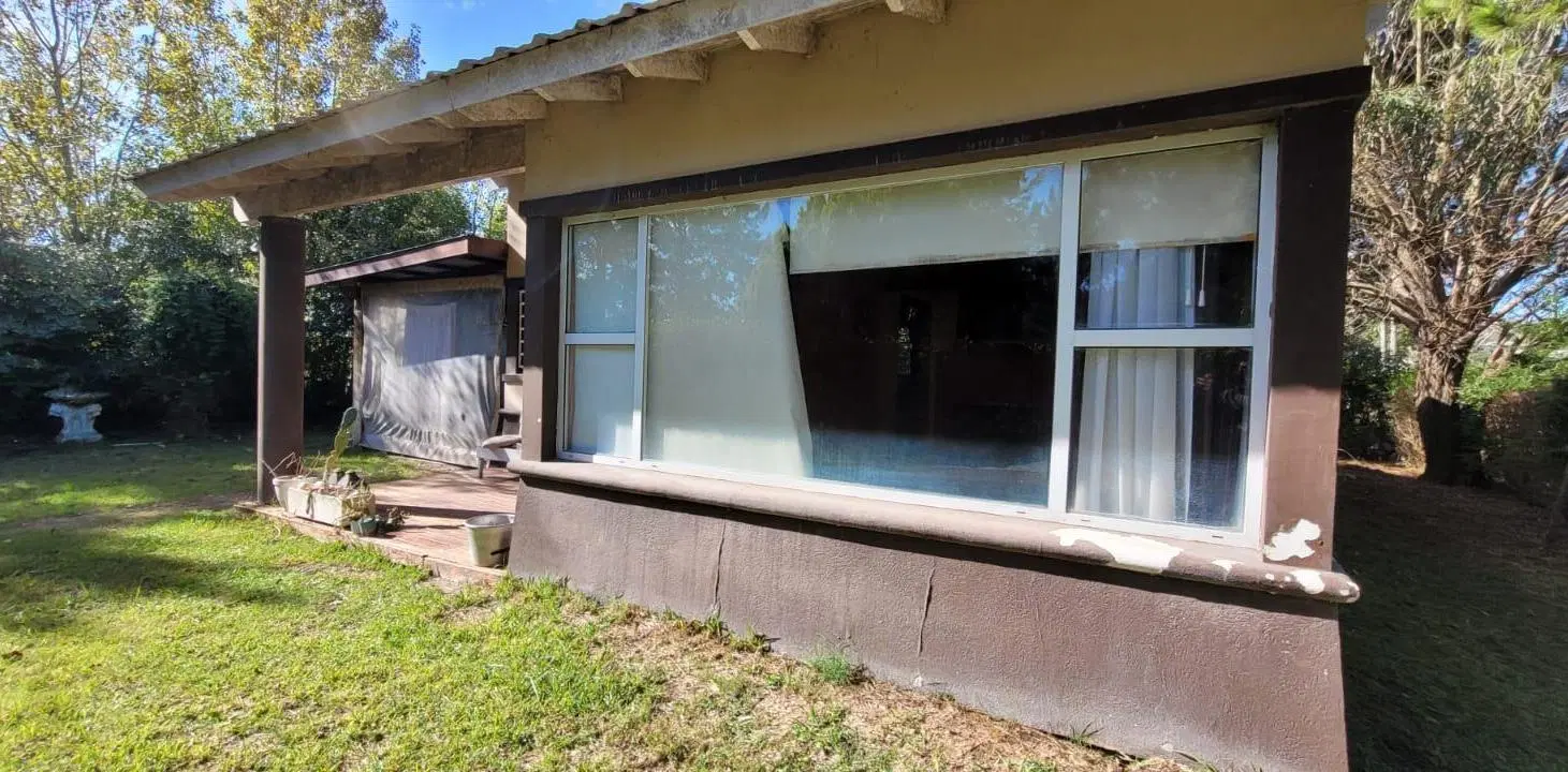Casa en venta en Oportunidad con gas natural 3