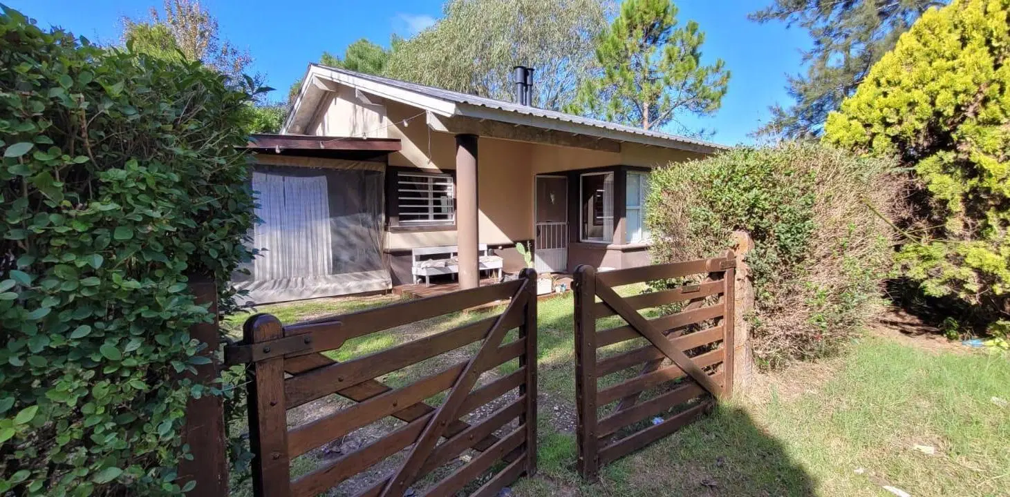 Casa en venta en Oportunidad con gas natural 4