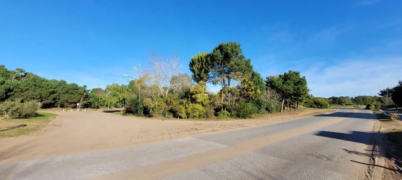 Casa en venta Pinamar, con lote único y salida a 3 Calles 5