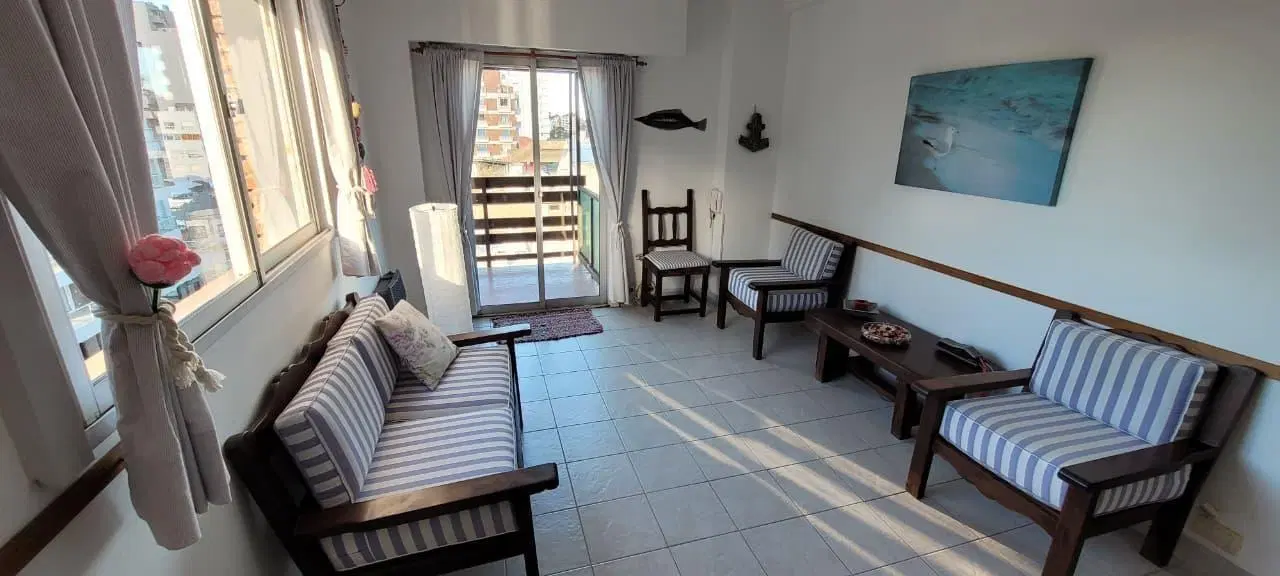 Venta Depto 3 Ambientes con cochera en el centro de Pinamar 5