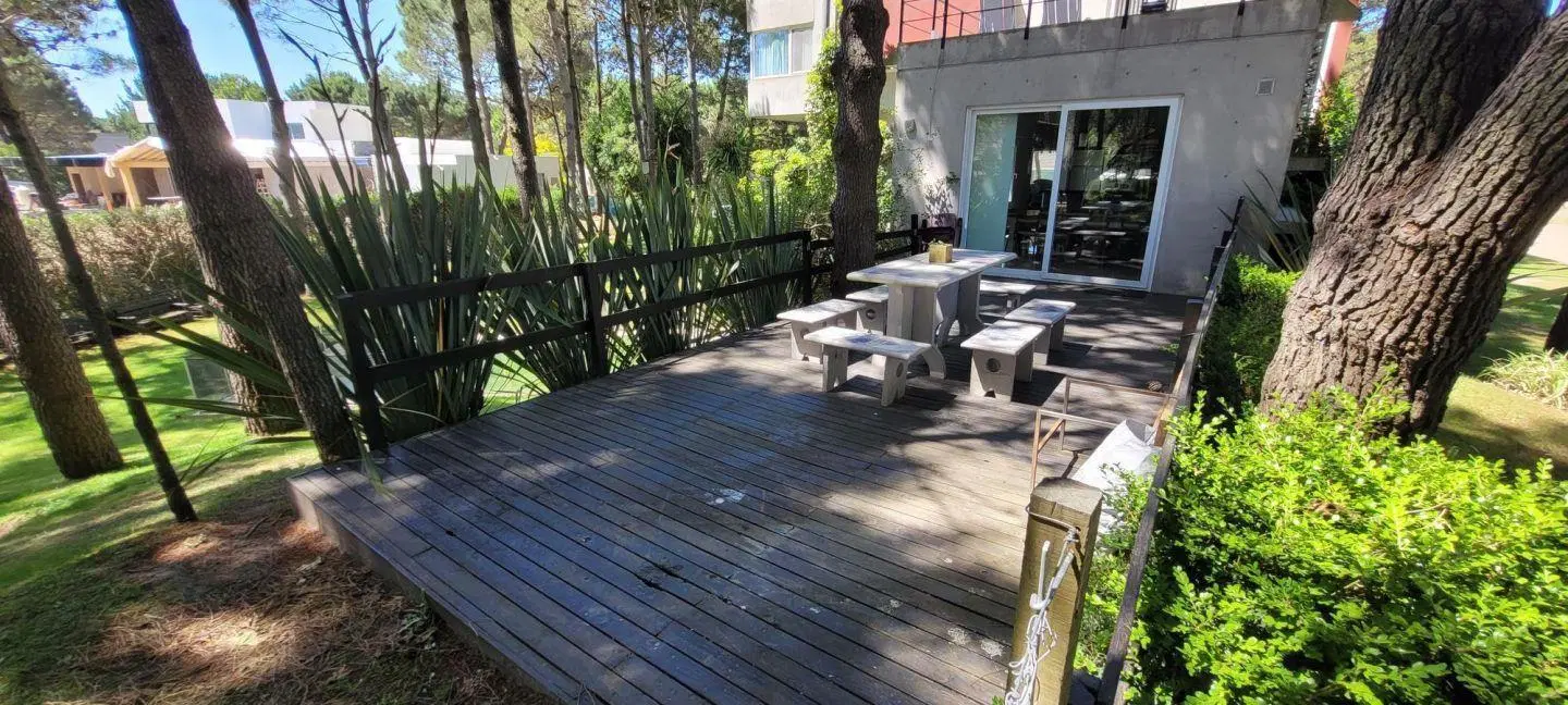 Venta Casa de estilo minimalista en la Herradura c/ Pileta Climatizada 3