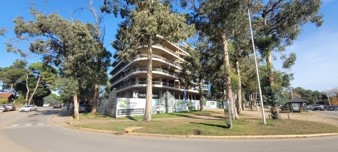Venta departamento en Pozo 3 amb/ con cochera. FINANCIACION 2