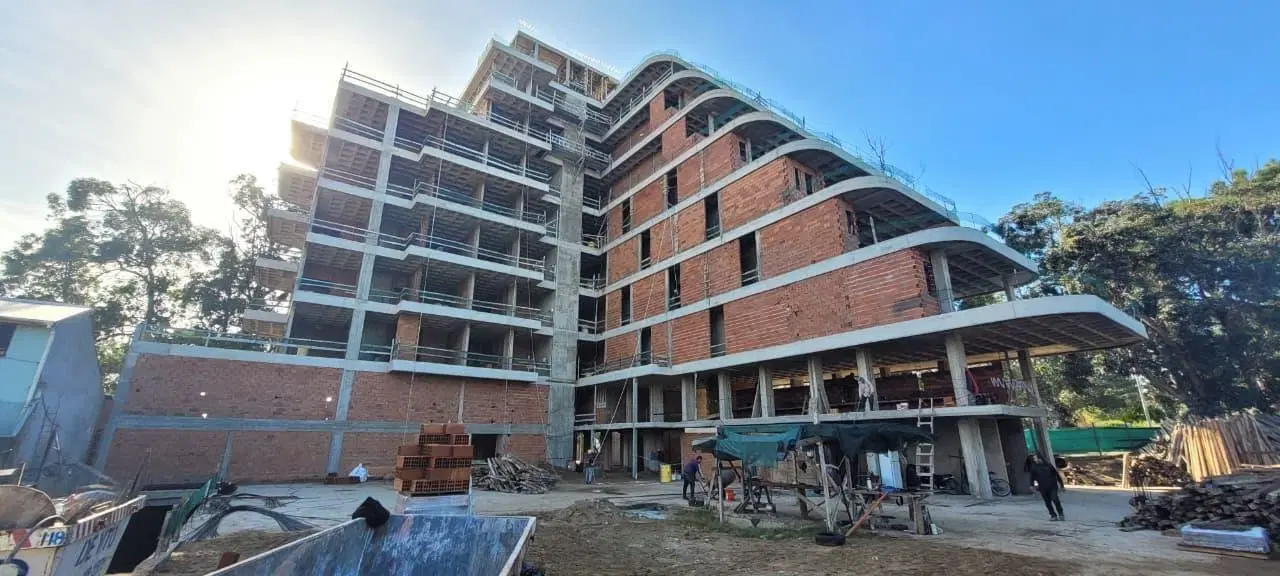 Venta departamento en Pozo 3 amb/ con cochera. FINANCIACION 5
