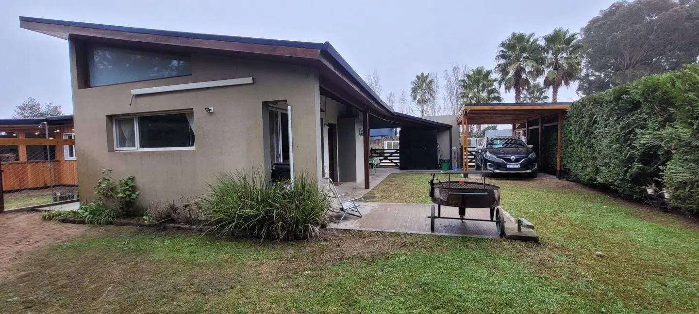 Vendo Casa en la costa, tomo depto en permuta..!!! CABA..!!! 4