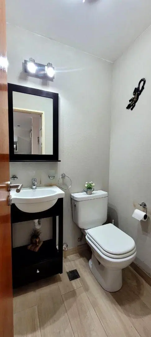 OPORTUNIDAD EN VENTA 2 AMBIENTES c/ Cochera y Baulera 2