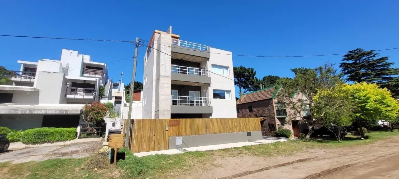DPTO EN PINAMAR EN OPORTUNIDAD EN INMEJORABLE VALOR!!!! 2