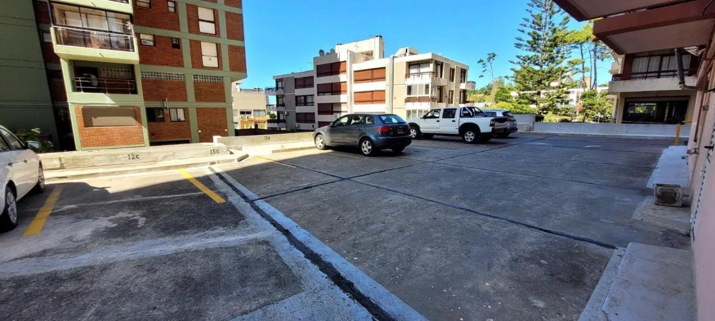 ALQUILER  ANUAL Dpto en pleno centro de Pinamar 4