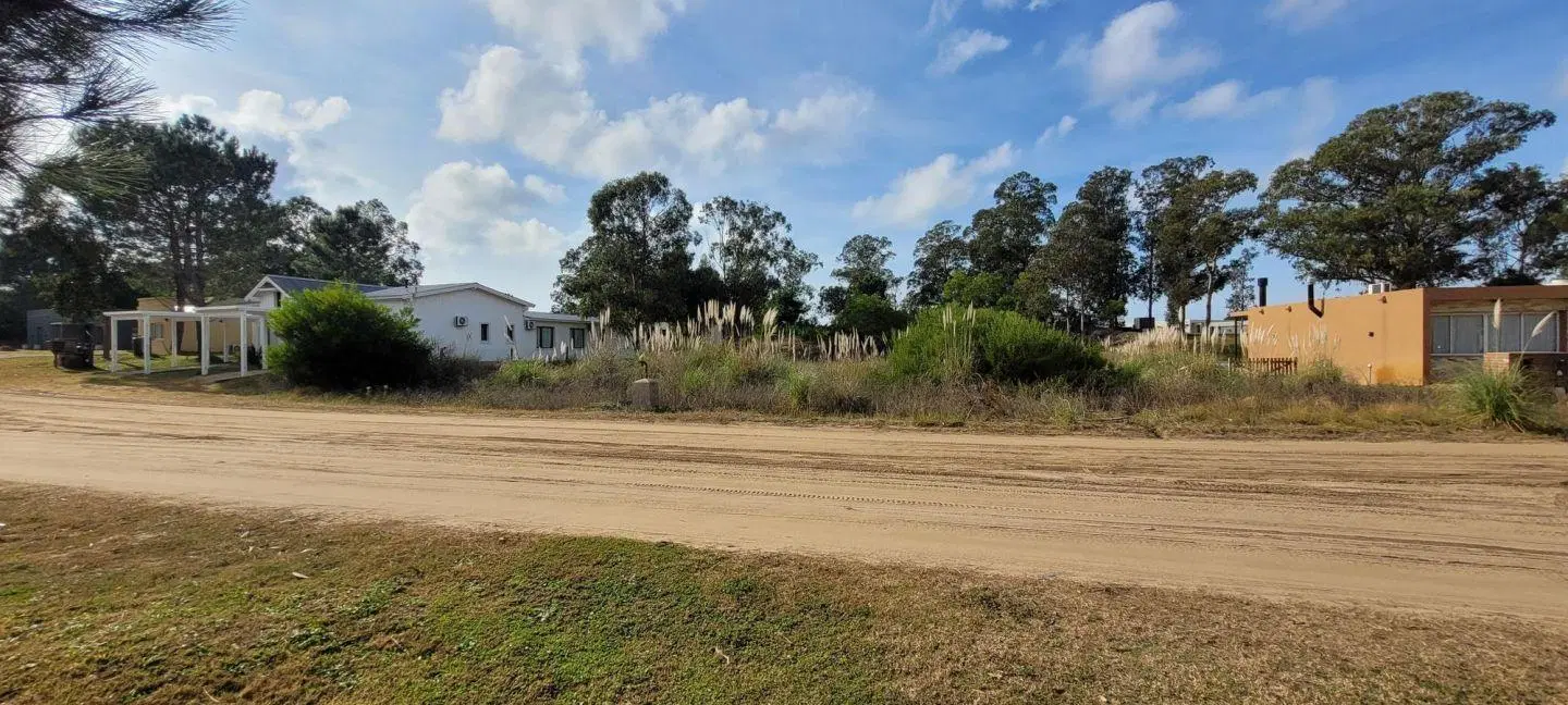 Se Venden 2 Lotes juntos en  Costa Esmeralda - Senderos III 3