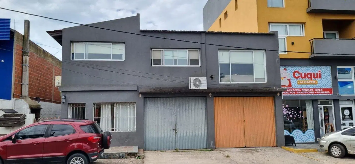 Venta - Galpon y Departamentos - Pinamar 3