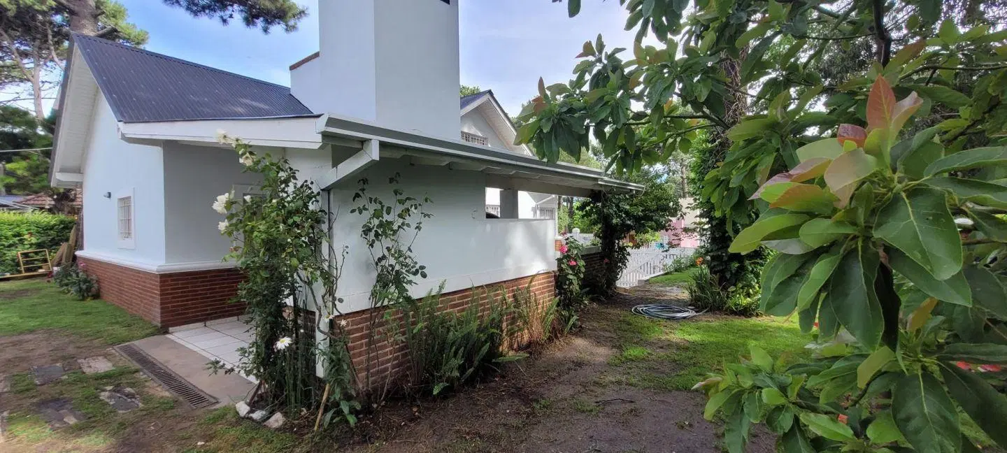 Casa en Venta - Ostende de excelente calidad de construcción 8