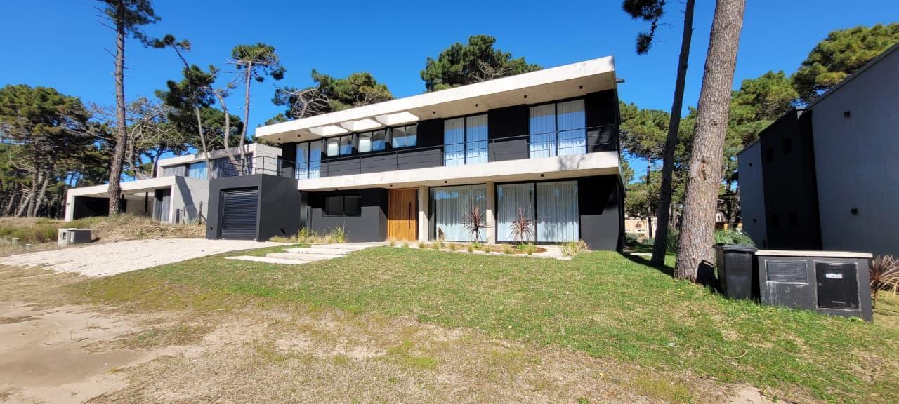 Foto de Casa Venta y Alquiler Pinamar Pionero, imagen 1