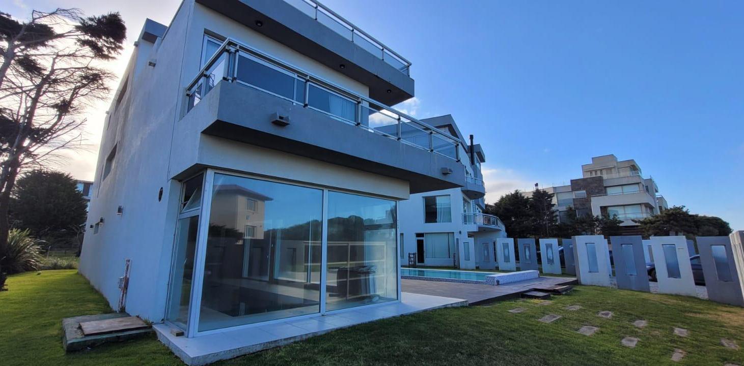 Foto de Venta y Alquiler en Pinamar segunda linea de Mar- Spa, imagen 1