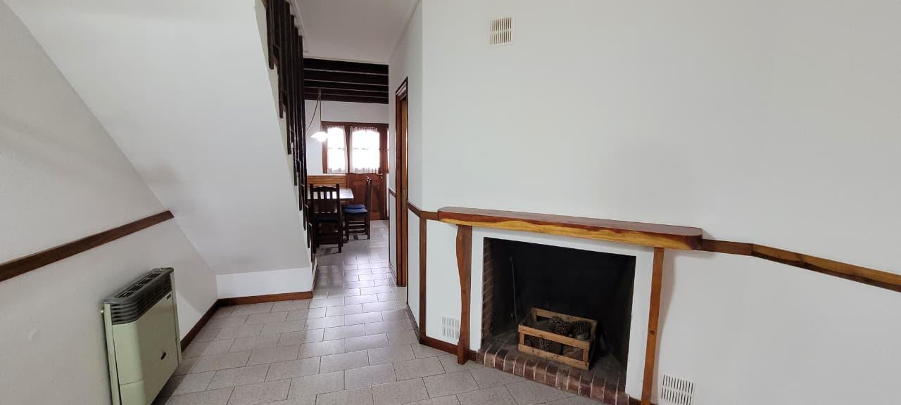 Foto de Alquiler Anual Duplex Sobre calle Av. Shaw, imagen 5
