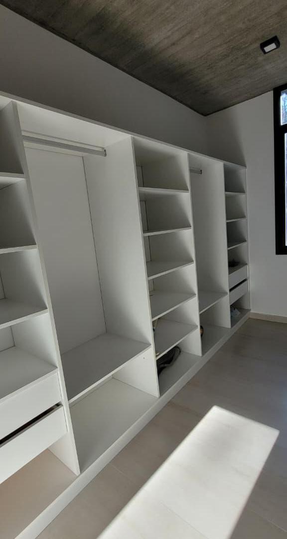 Foto de VENTA Y ALQUILER TEMPORADA 2027 CASA EN BARRIO PIONEROS, imagen 4