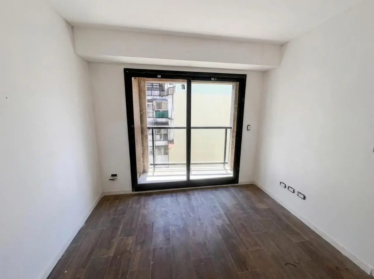 Venta 2 ambientes moderno a estrenar, con balcón y baulera en Almagro 4