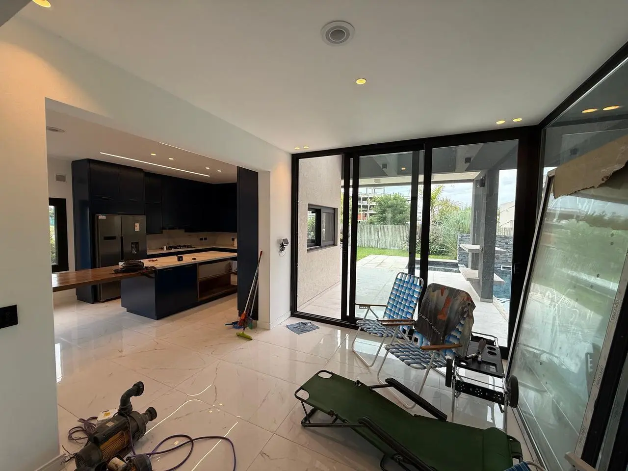 Venta Casa Moderna 7 ambientes Con Pileta en Lagoon Pilar 8
