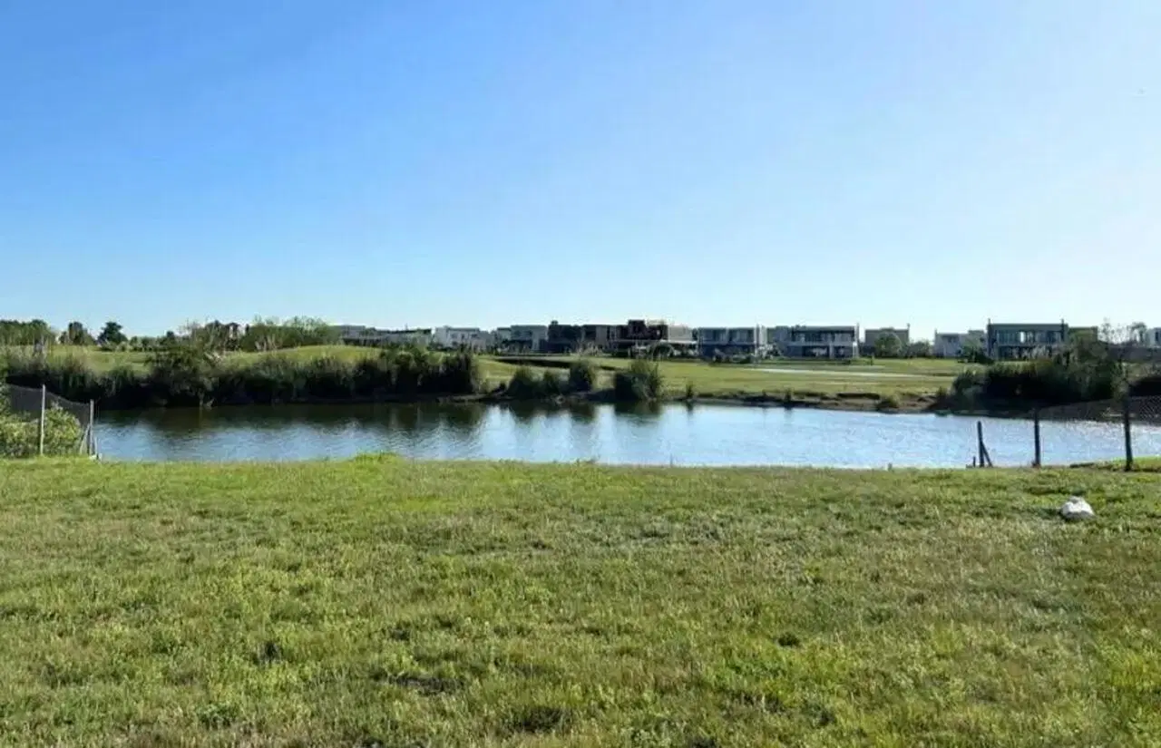Terreno en venta en El Canton Islas 3