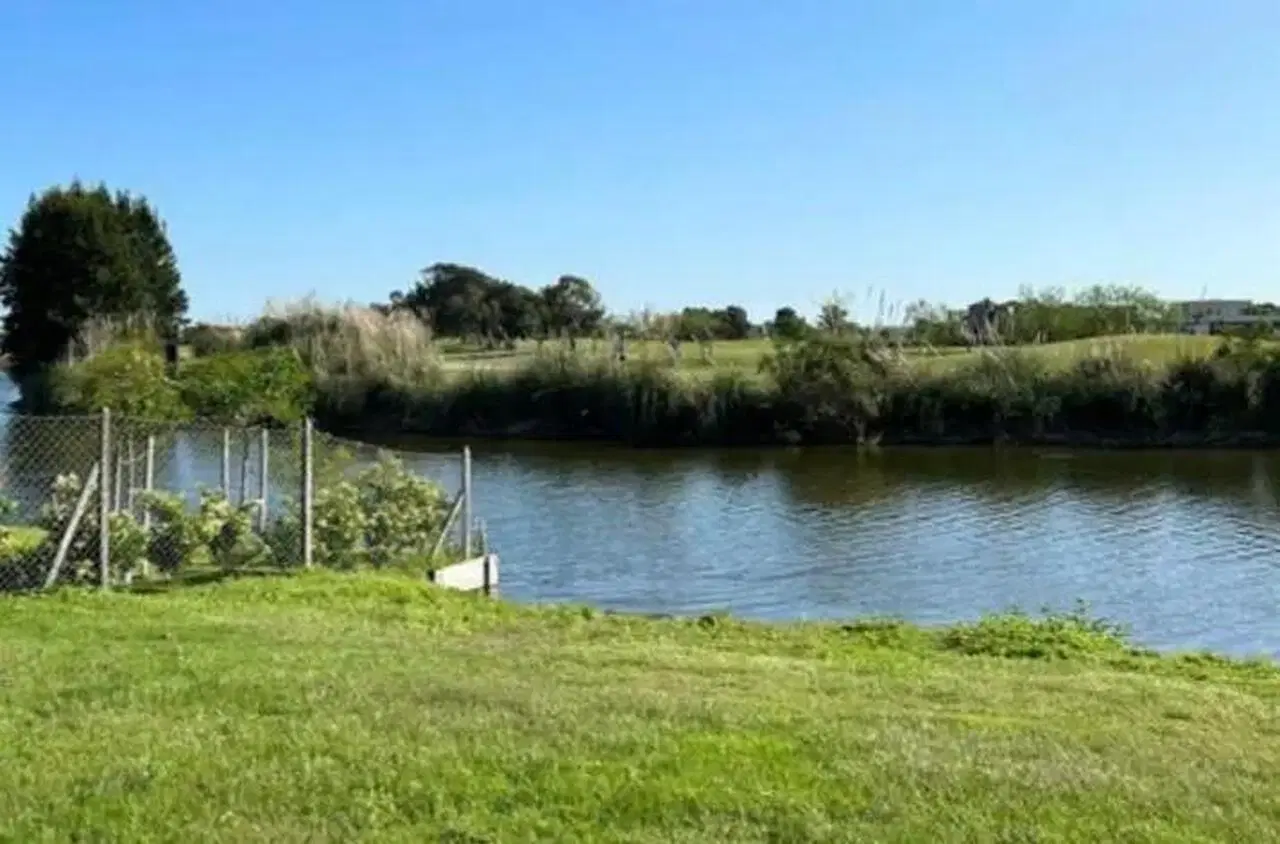 Terreno en venta en El Canton Islas 2