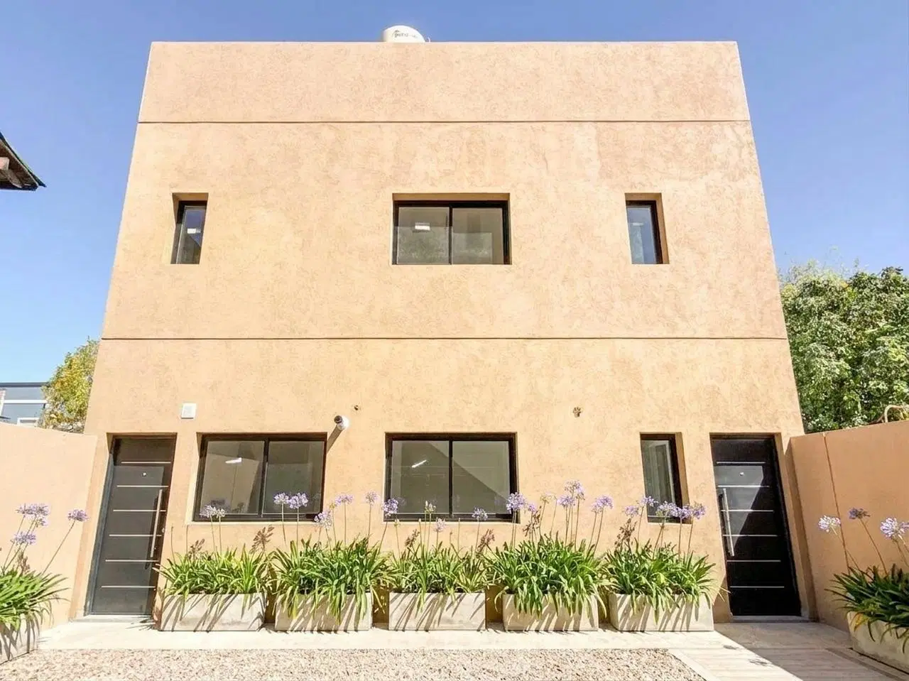 Casa PH a estrenar, 4 ambientes, Jardín privado, cochera y terraza 2