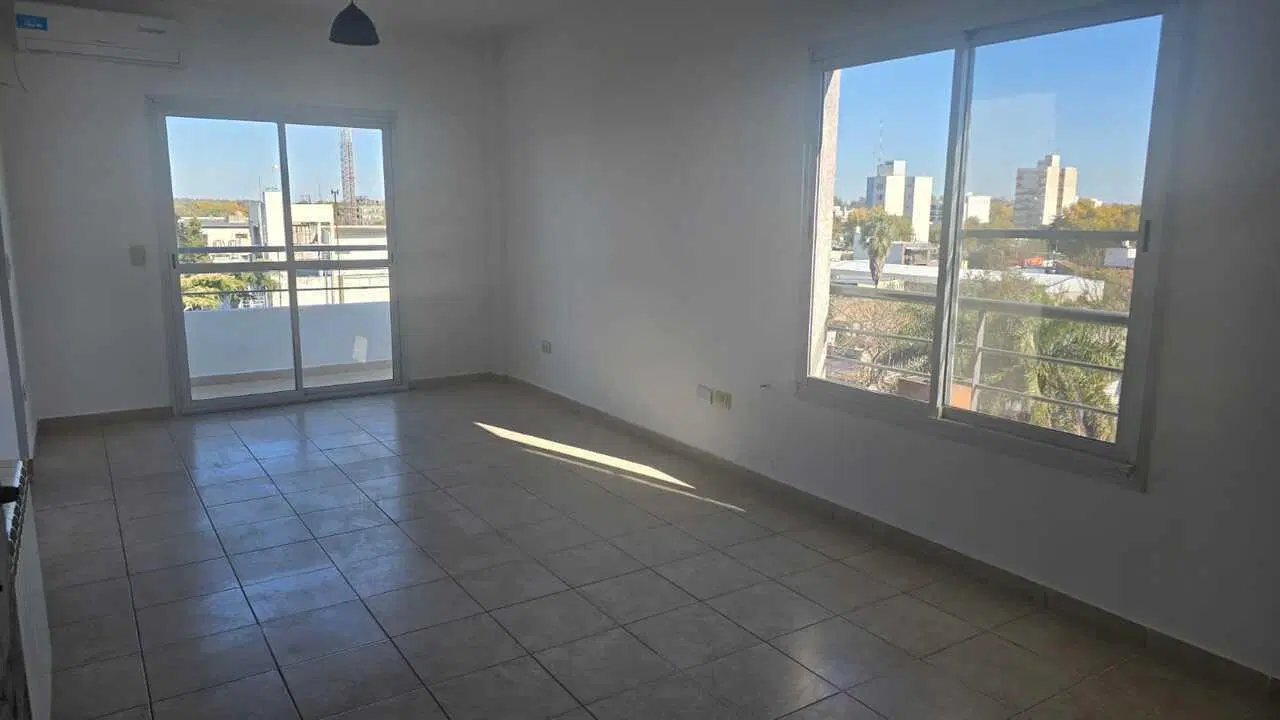 Alquiler Departamento 2 Ambientes Luminoso con Balcón en Pilar, GBA Norte 2