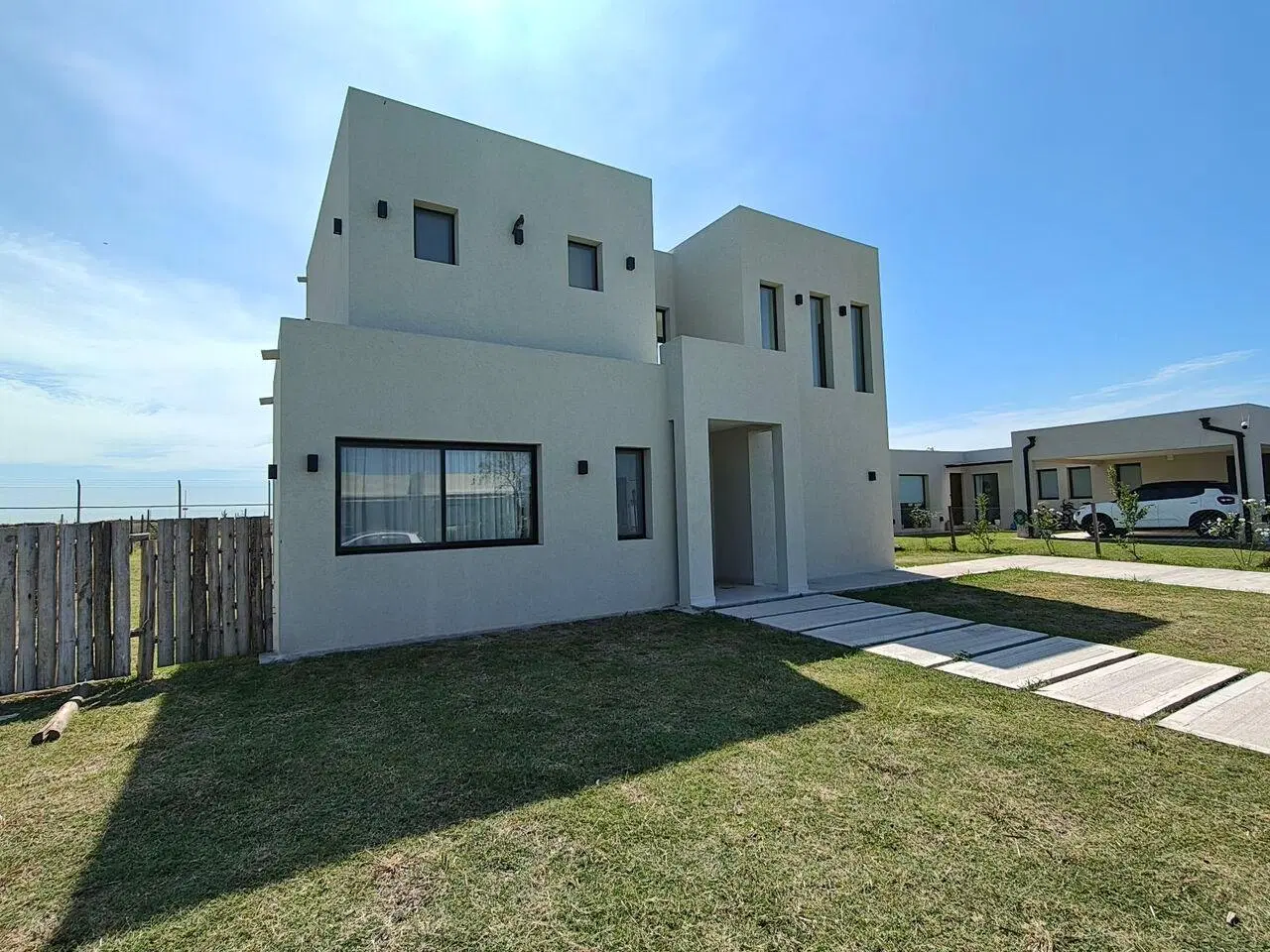 Venta Casa 4 ambientes, San Sebastián, área 8 4