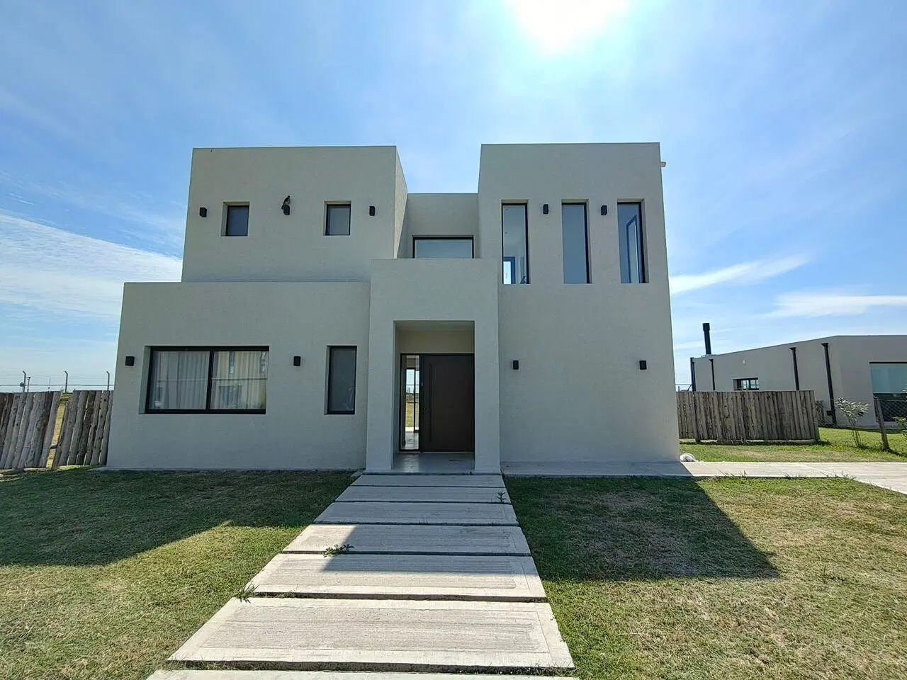 Venta Casa 4 ambientes, San Sebastián, área 8 5