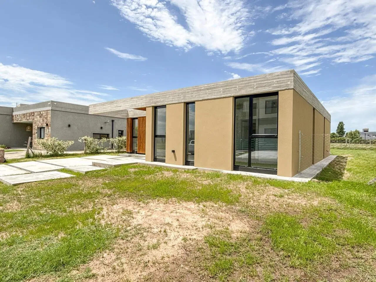 Venta Casa 5 ambientes, San Sebastián, área 7 4