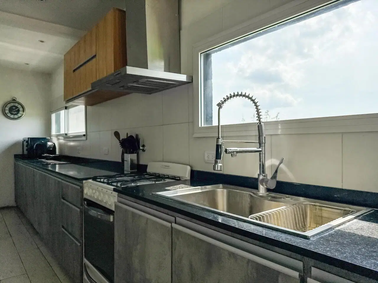Venta Casa 4 ambientes a la laguna, San Sebastián, área 7 3