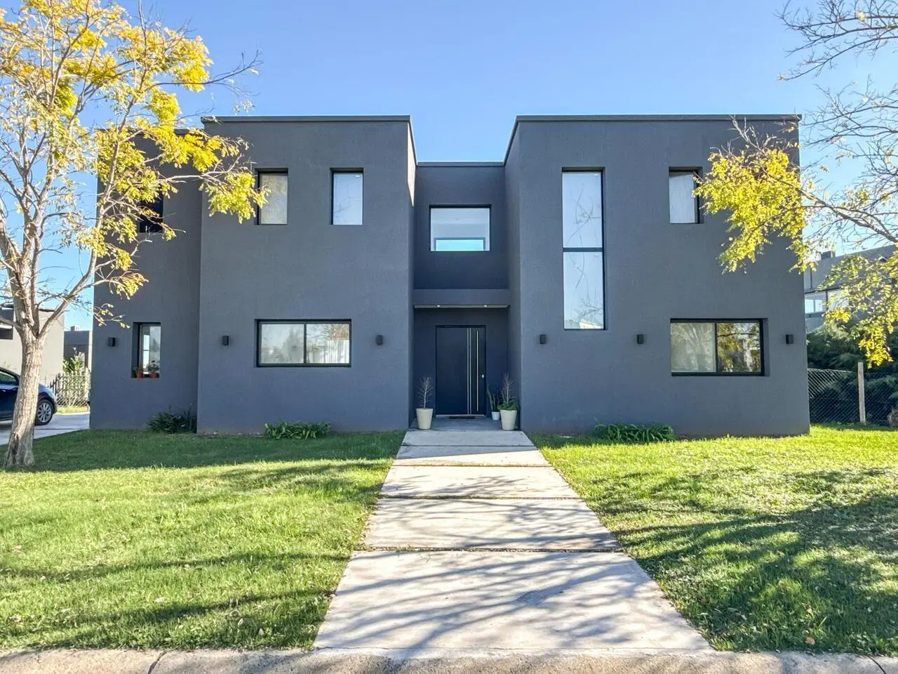 Venta Casa 5 ambientes, San Sebastián, área 1 2