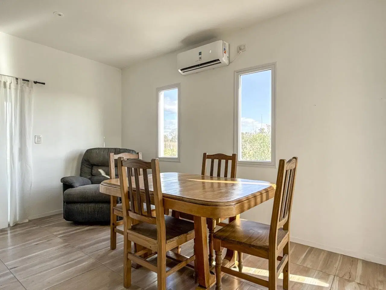 Venta Casa 4 ambientes, San Sebastián, área 13 2