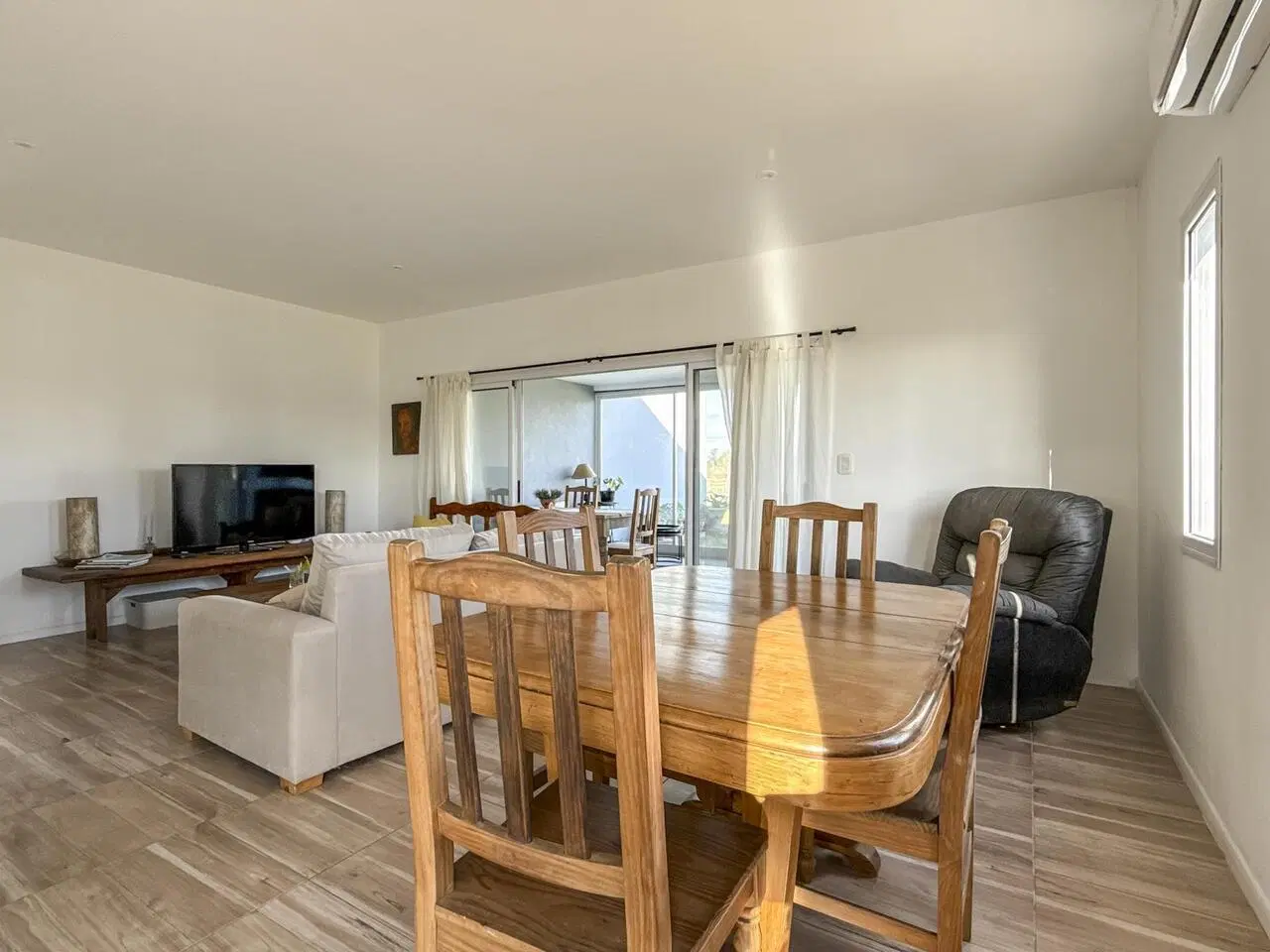 Venta Casa 4 ambientes, San Sebastián, área 13 3