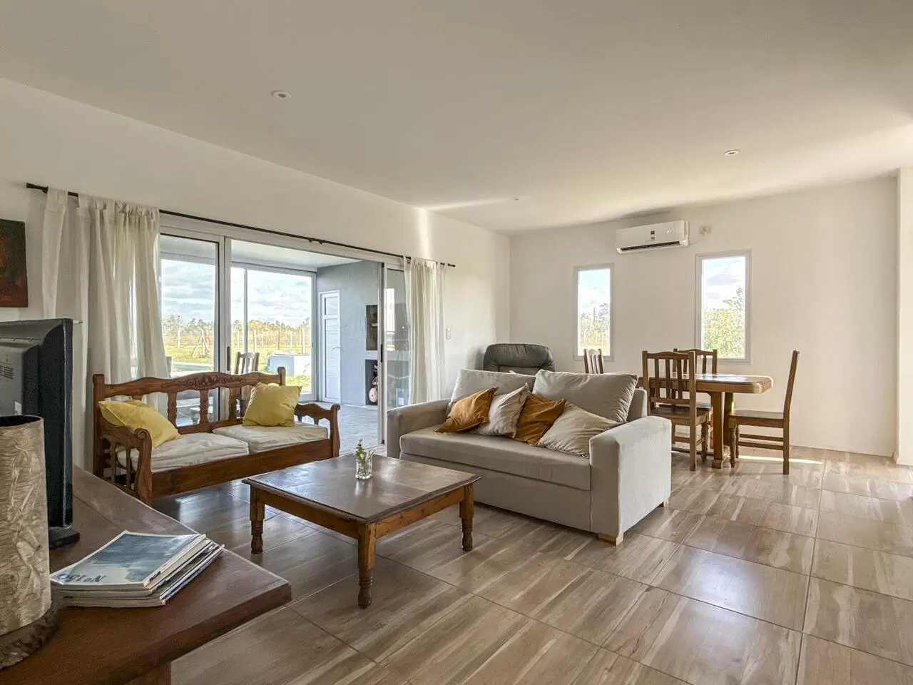 Venta Casa 4 ambientes, San Sebastián, área 13 5