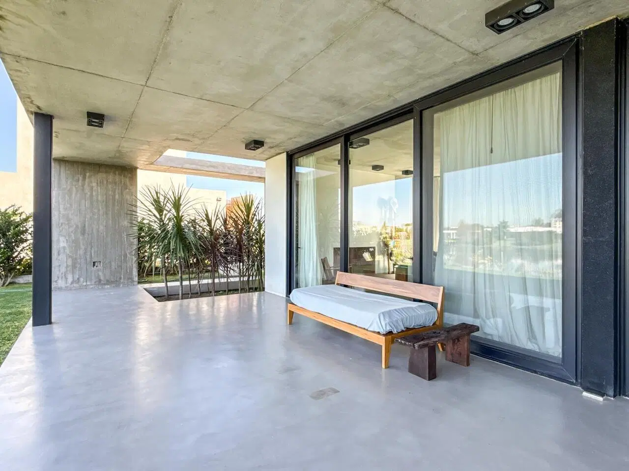 Venta Casa 5 ambientes, San Sebastián, área 1 Laguna 4